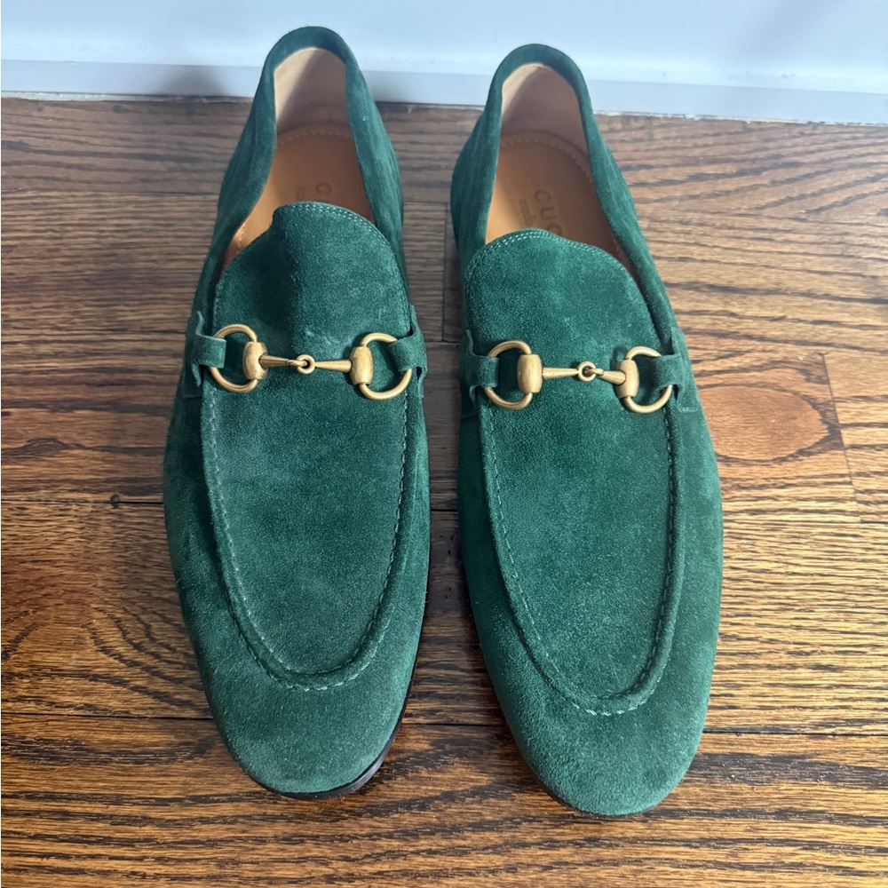 $1,090 Gucci Green Suede Loafers men’s 9